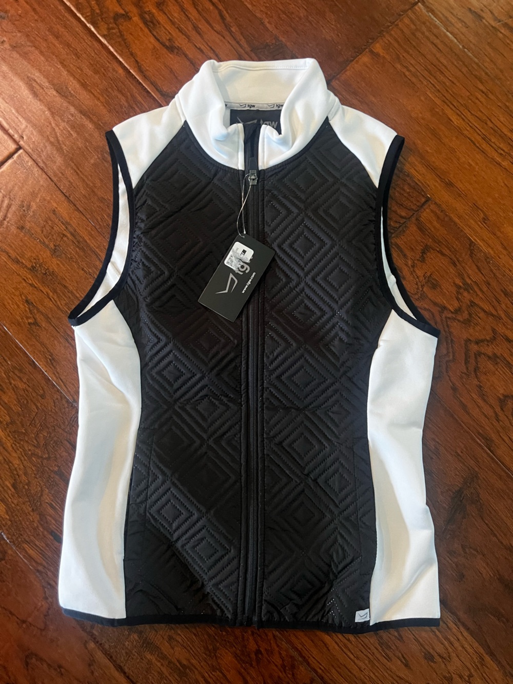 The Golf Warehouse TGW Women’s Quilted Golf Vest Black White Size Small NWT